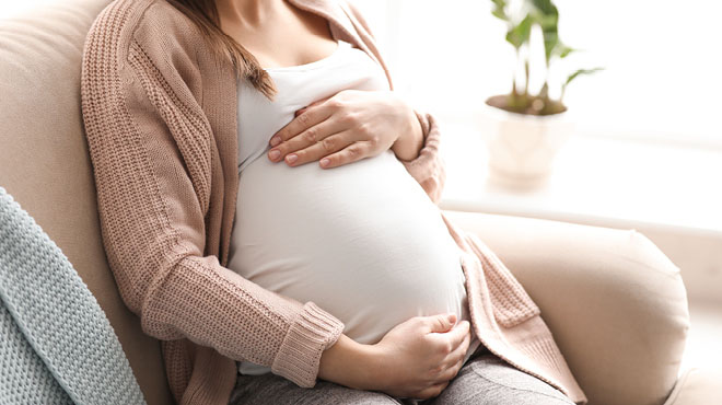 Why pregnant women in Manhattan walk differently than suburban moms